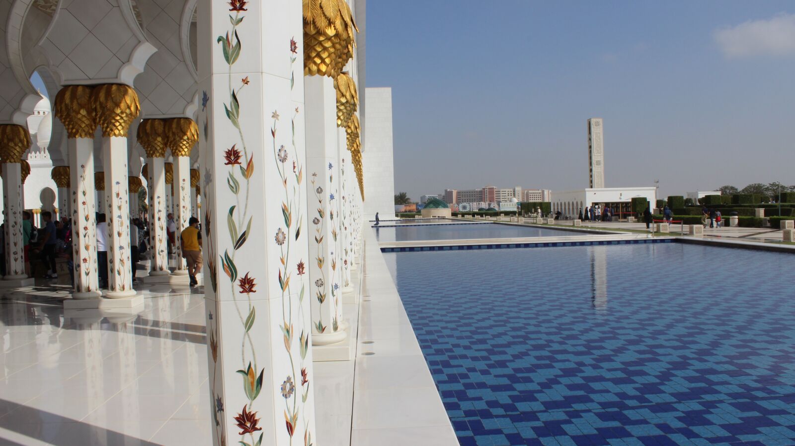 Canon EOS 600D (Rebel EOS T3i / EOS Kiss X5) sample photo. Abu dhabi, uae, mosque photography