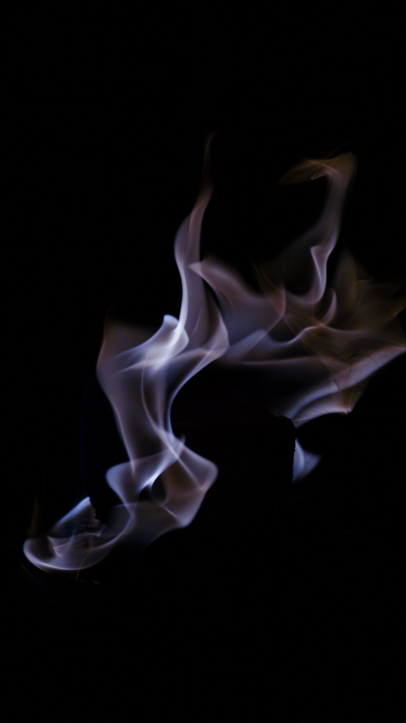 Sony DT 18-55mm F3.5-5.6 SAM II sample photo. Fire, color, background photography