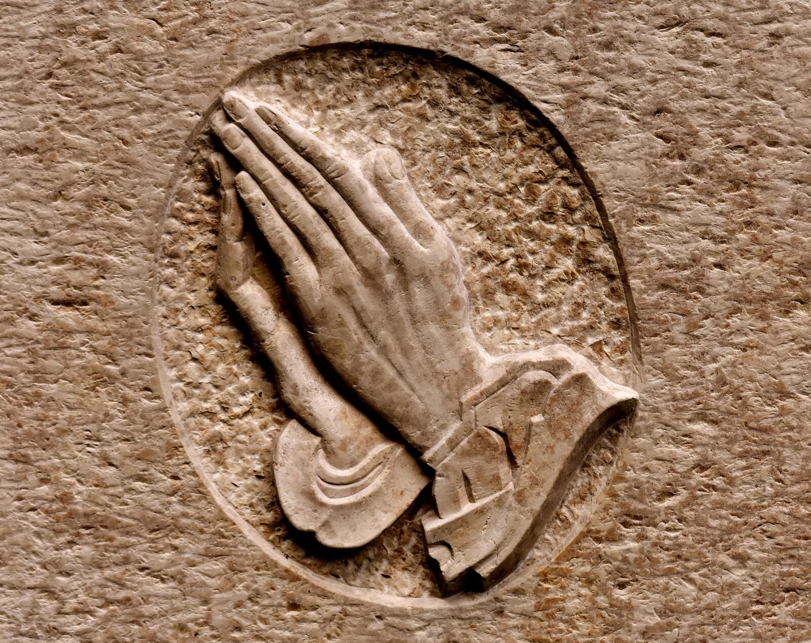 Nikon D7200 sample photo. Praying hands, religious, stone photography