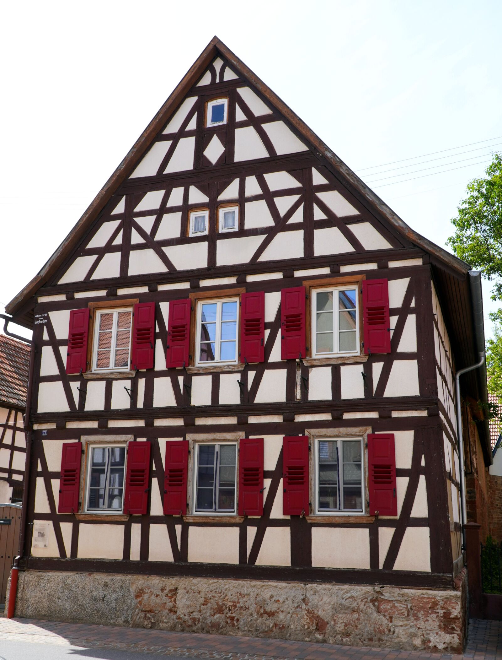 Sony E PZ 18-105mm F4 G OSS sample photo. Truss, fachwerkhaus, old photography