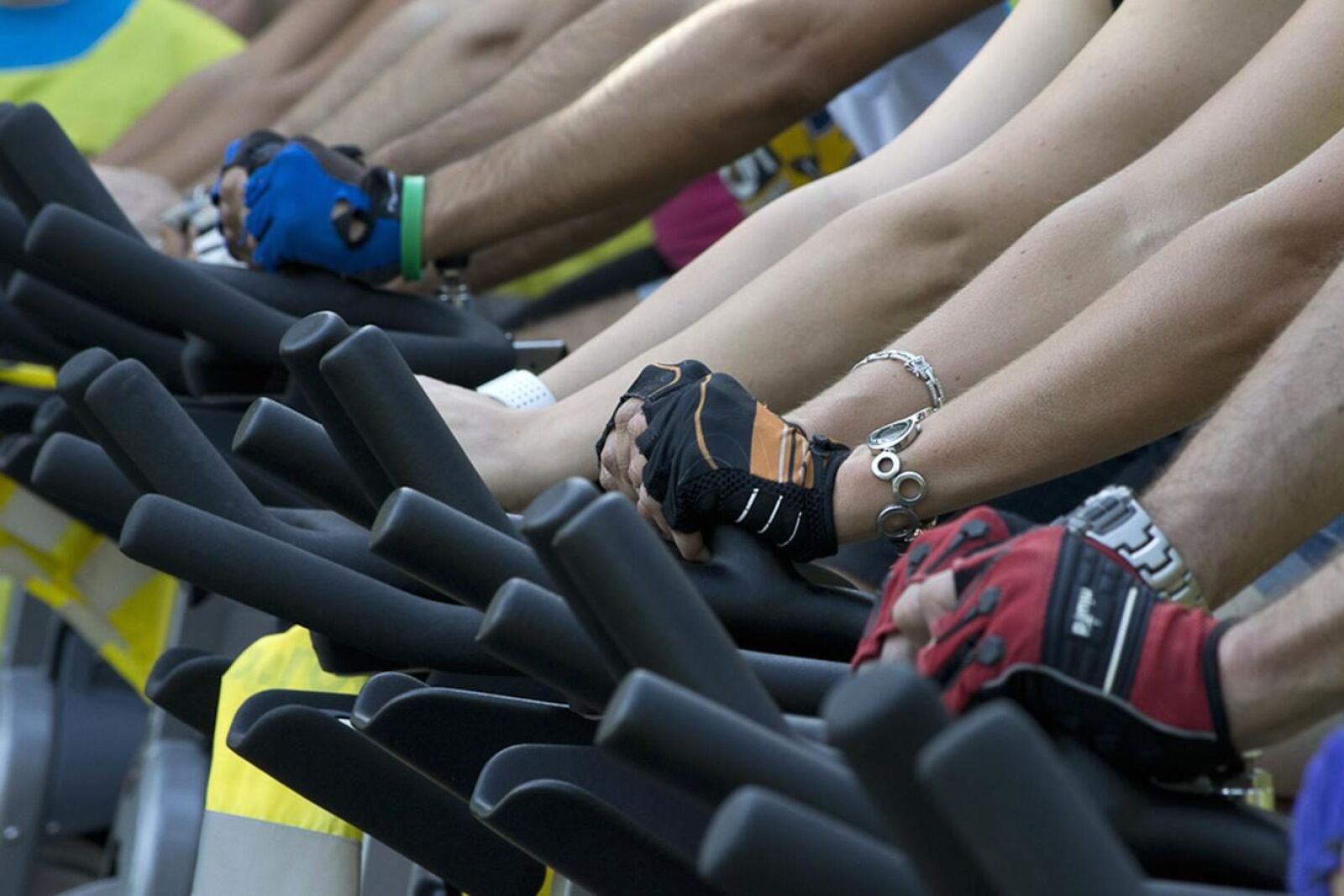 Nikon D3100 sample photo. Hand, sport, fitness, bicycle photography