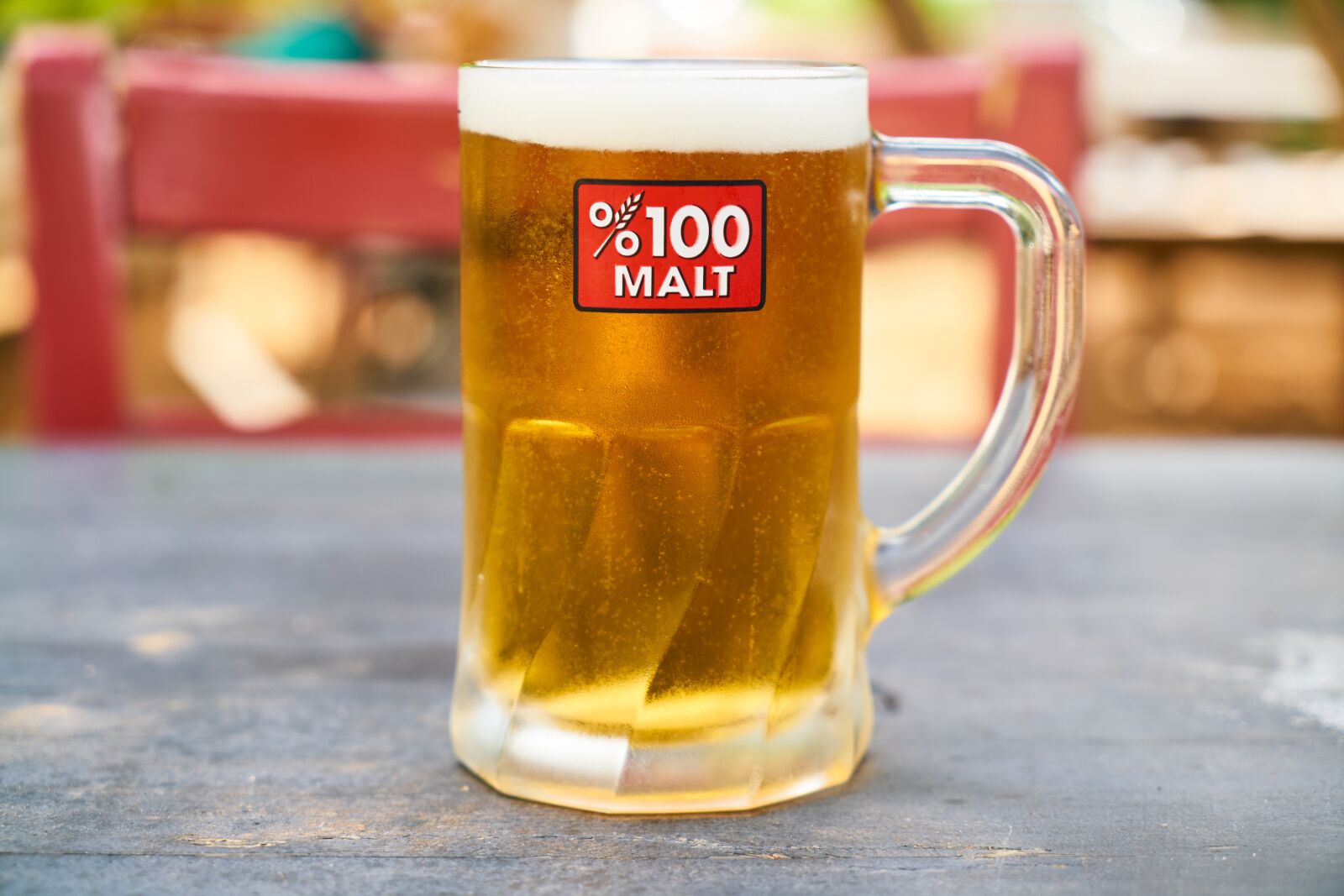 Sony a7R II sample photo. Beer, a toast, glass photography