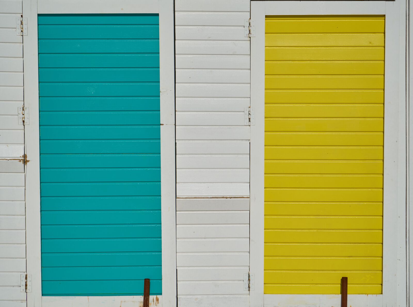 Sony a7R II sample photo. Blue, yellow, white photography