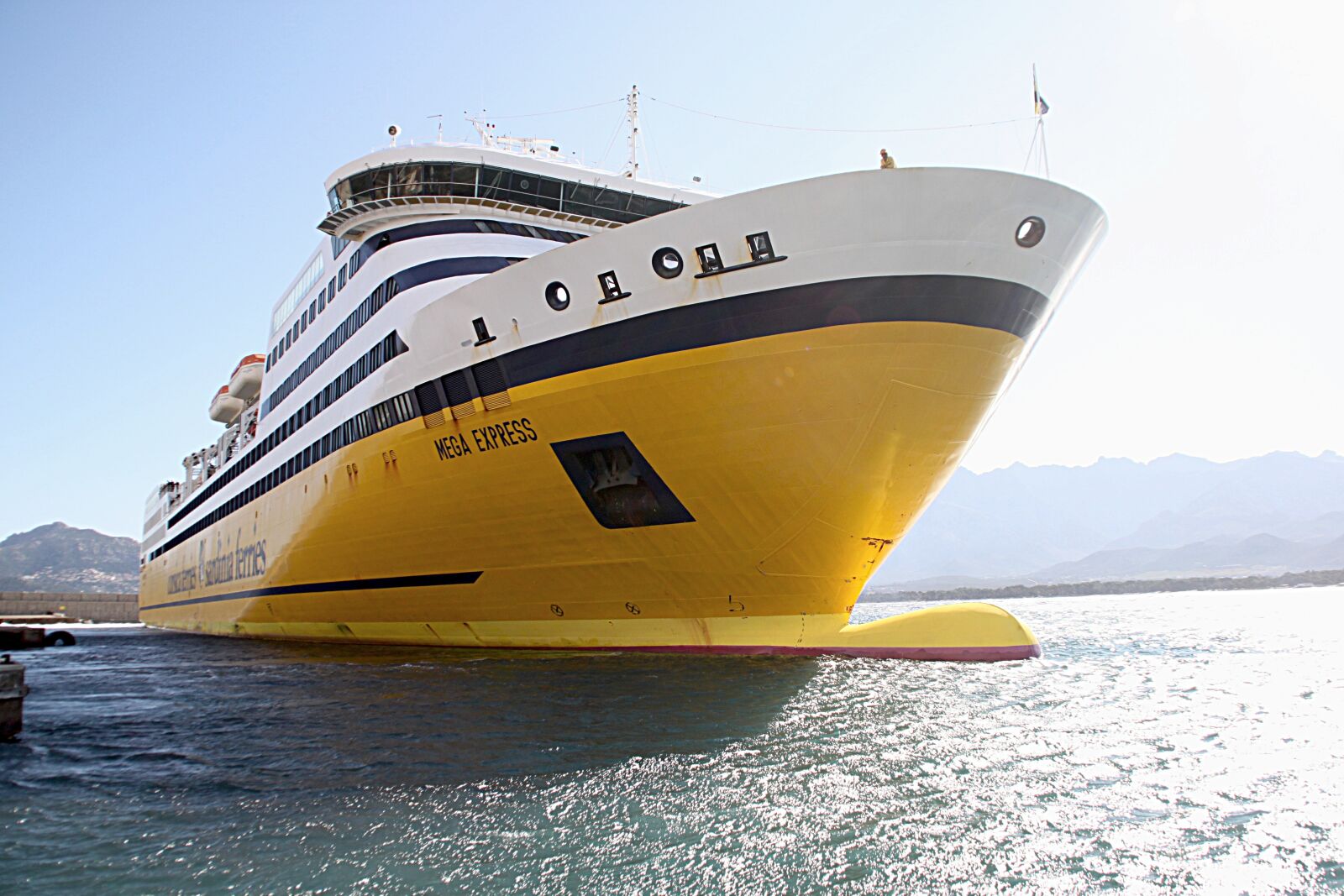 Canon EOS 500D (EOS Rebel T1i / EOS Kiss X3) sample photo. Boat, cruise, travel photography