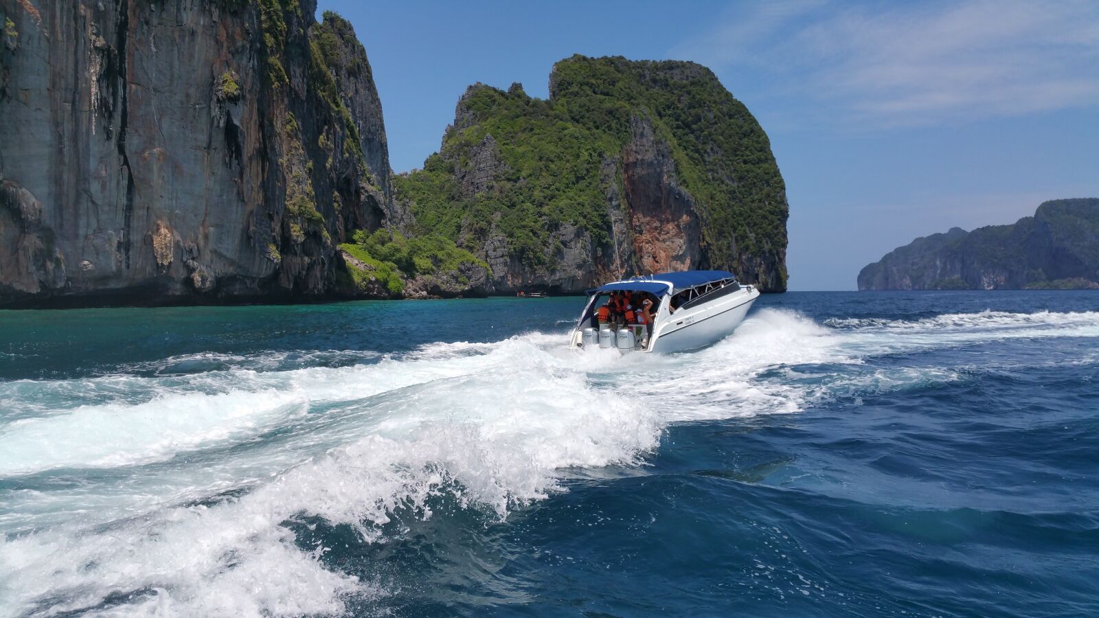 Samsung Galaxy Note4 sample photo. Thailand, boat, wave photography