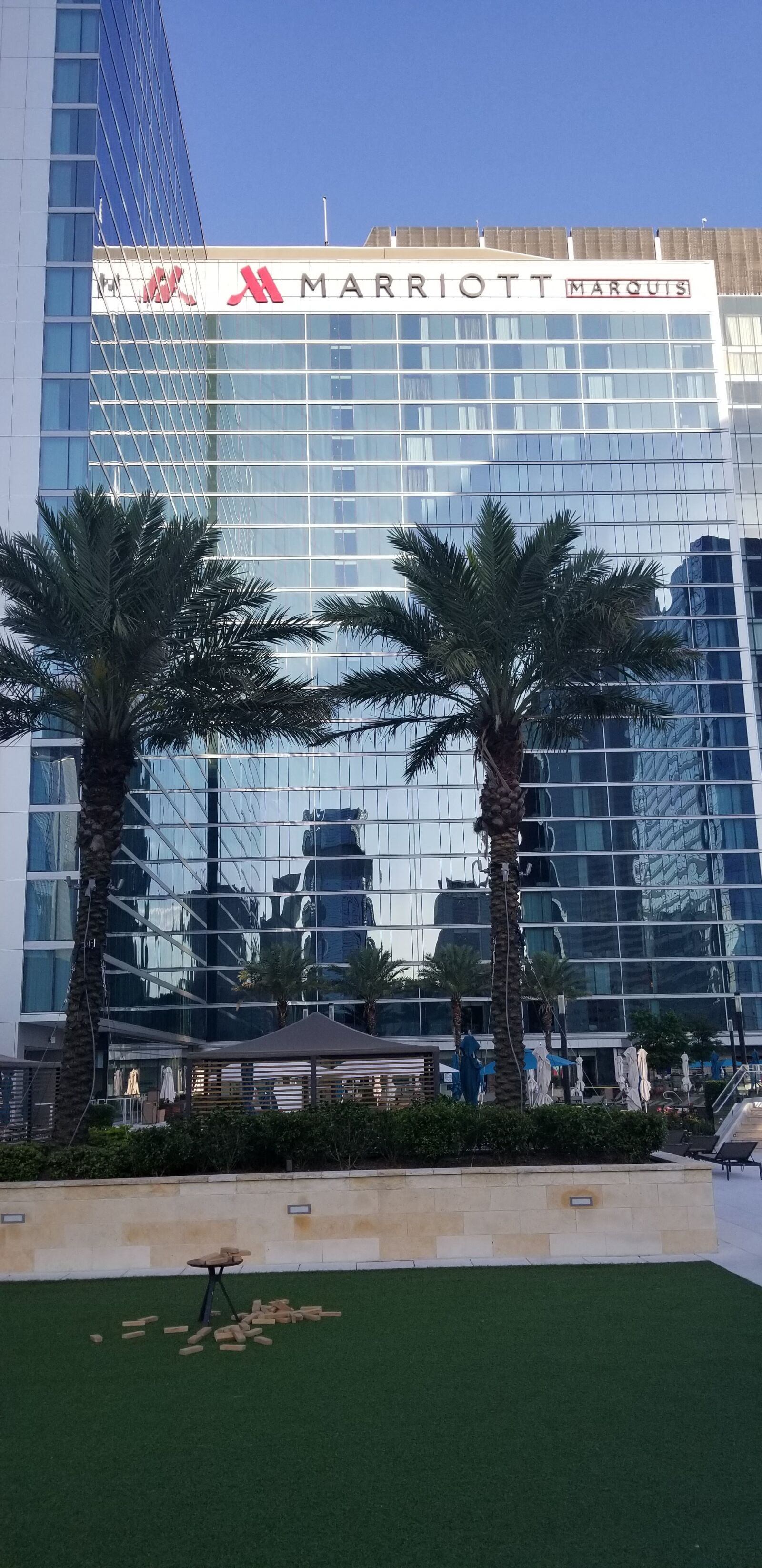 Samsung Galaxy S8+ sample photo. Houston, hotel, downtown photography