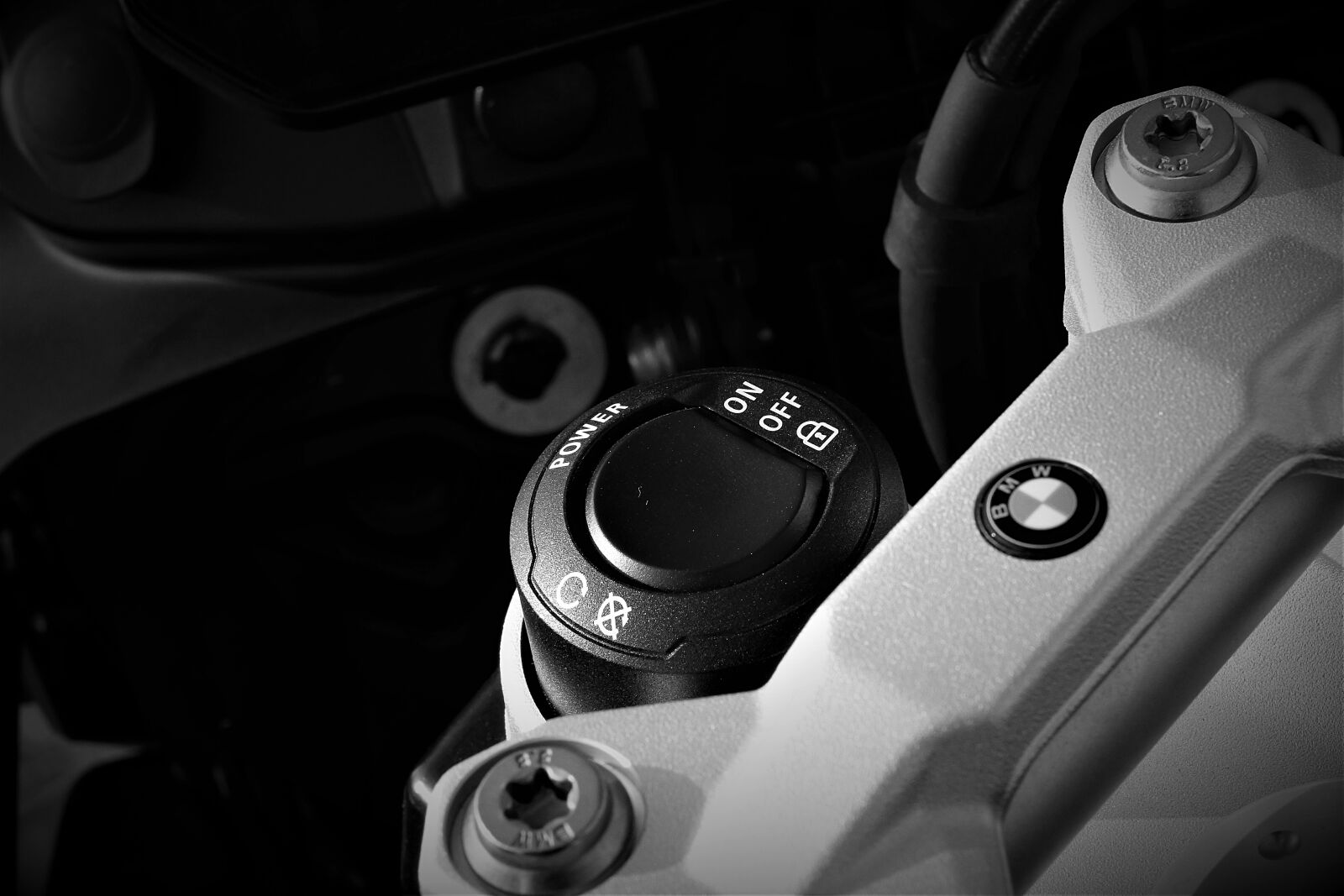 Nikon 1 J5 sample photo. Engine, bmw, gs photography