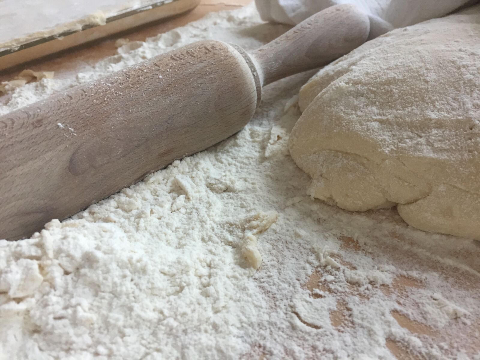 Apple iPhone 6 sample photo. Flour, food, preparation photography