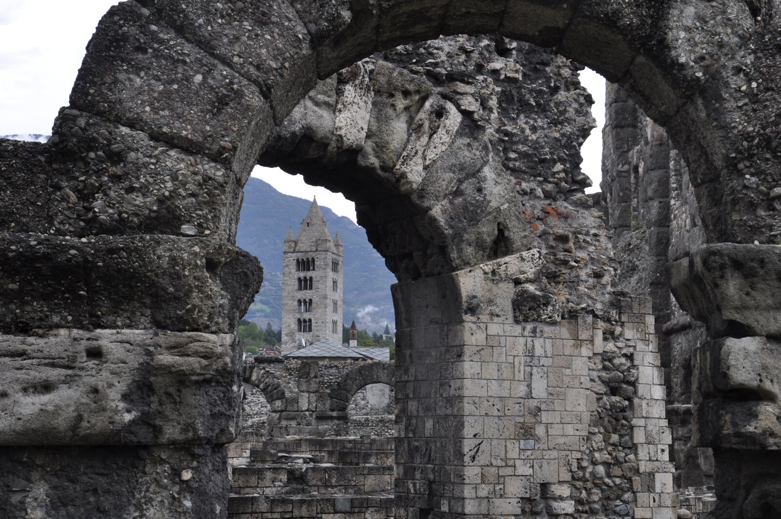 Nikon D5000 sample photo. Ancient, old, architecture photography