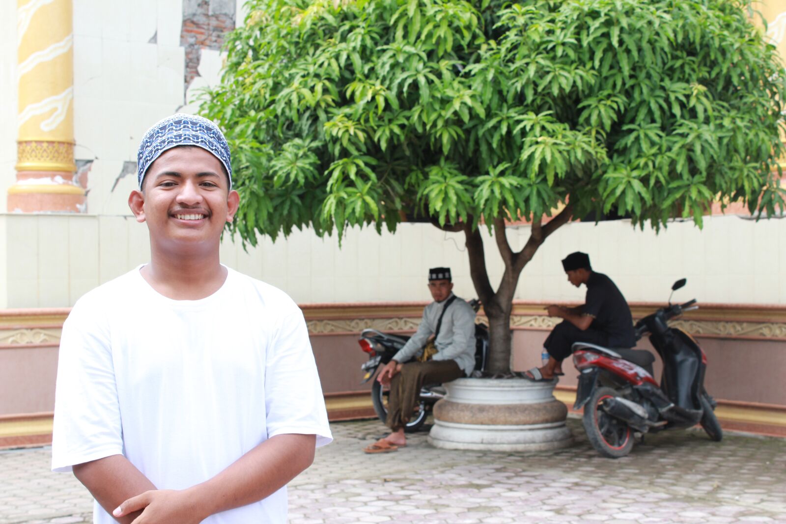 Canon EOS 1300D (EOS Rebel T6 / EOS Kiss X80) sample photo. Mouslim, muslim, aceh photography