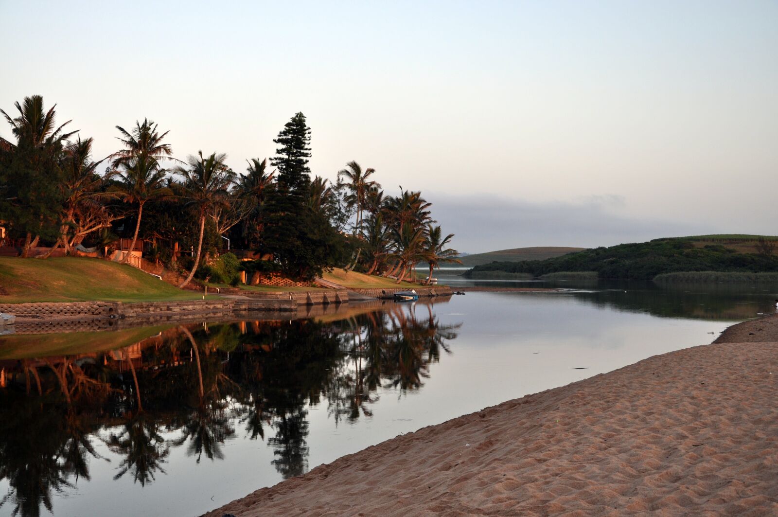 Nikon D5000 sample photo. Lagoon, morgenstimmung, mirrored photography