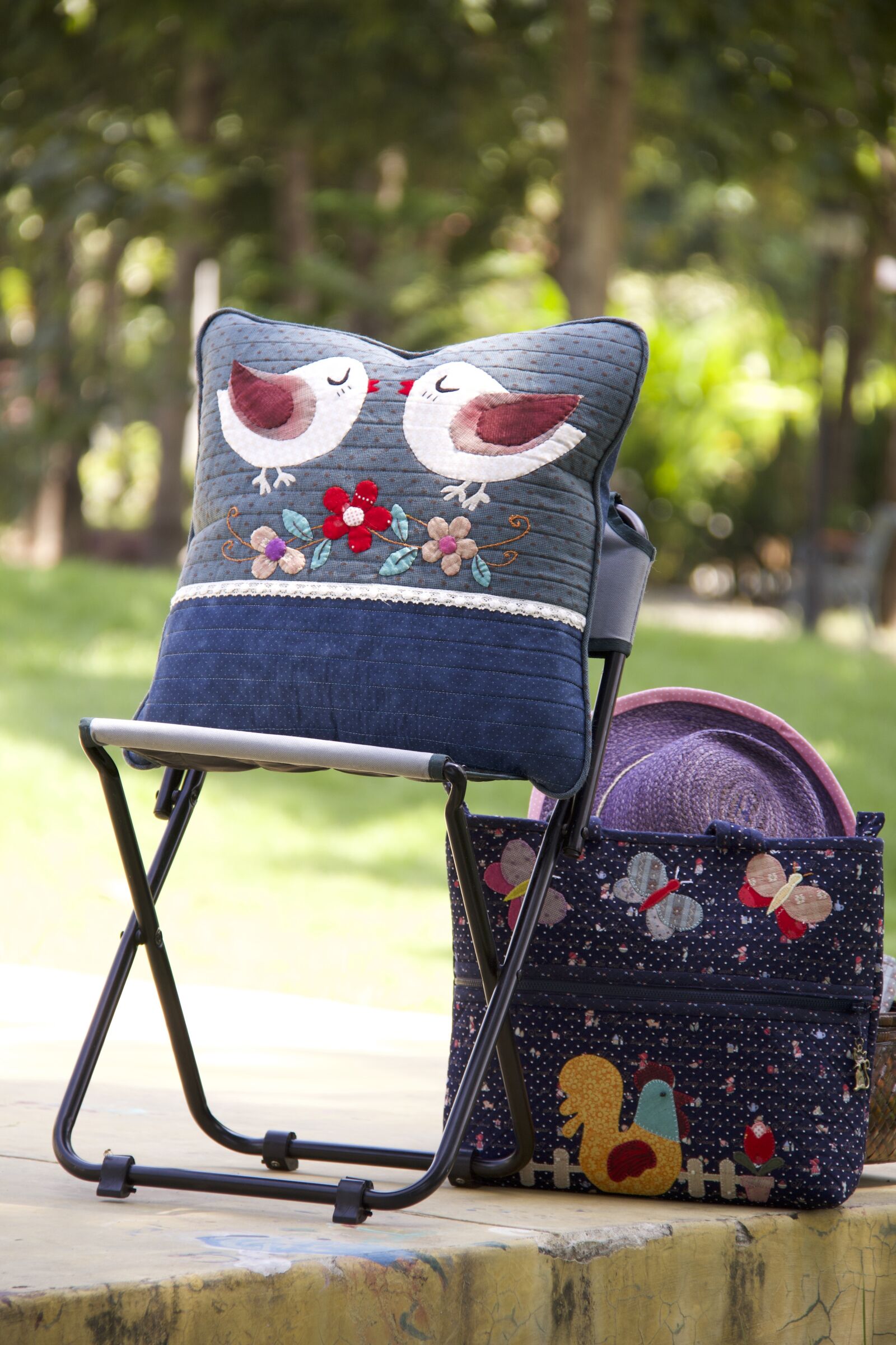 Canon EF-S 18-200mm F3.5-5.6 IS sample photo. Craft, quilting, patchwork photography