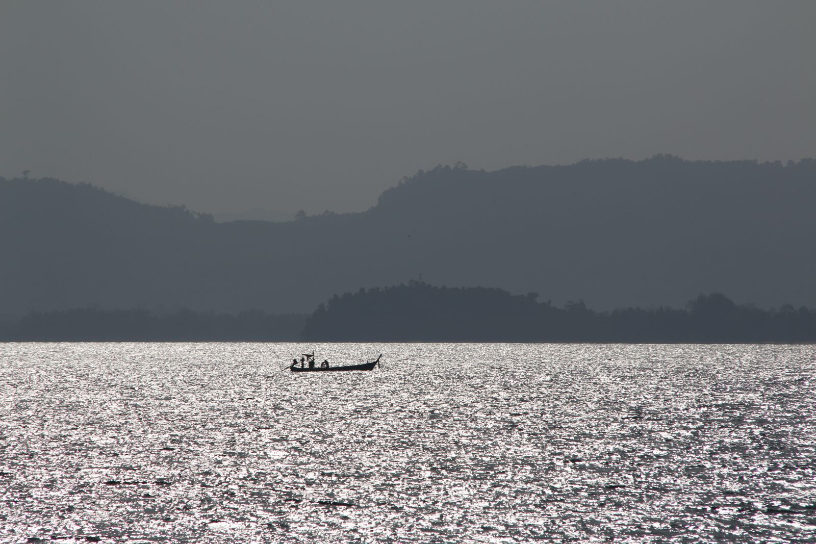 Canon EOS 70D sample photo. Sunset, sea, fisherman photography