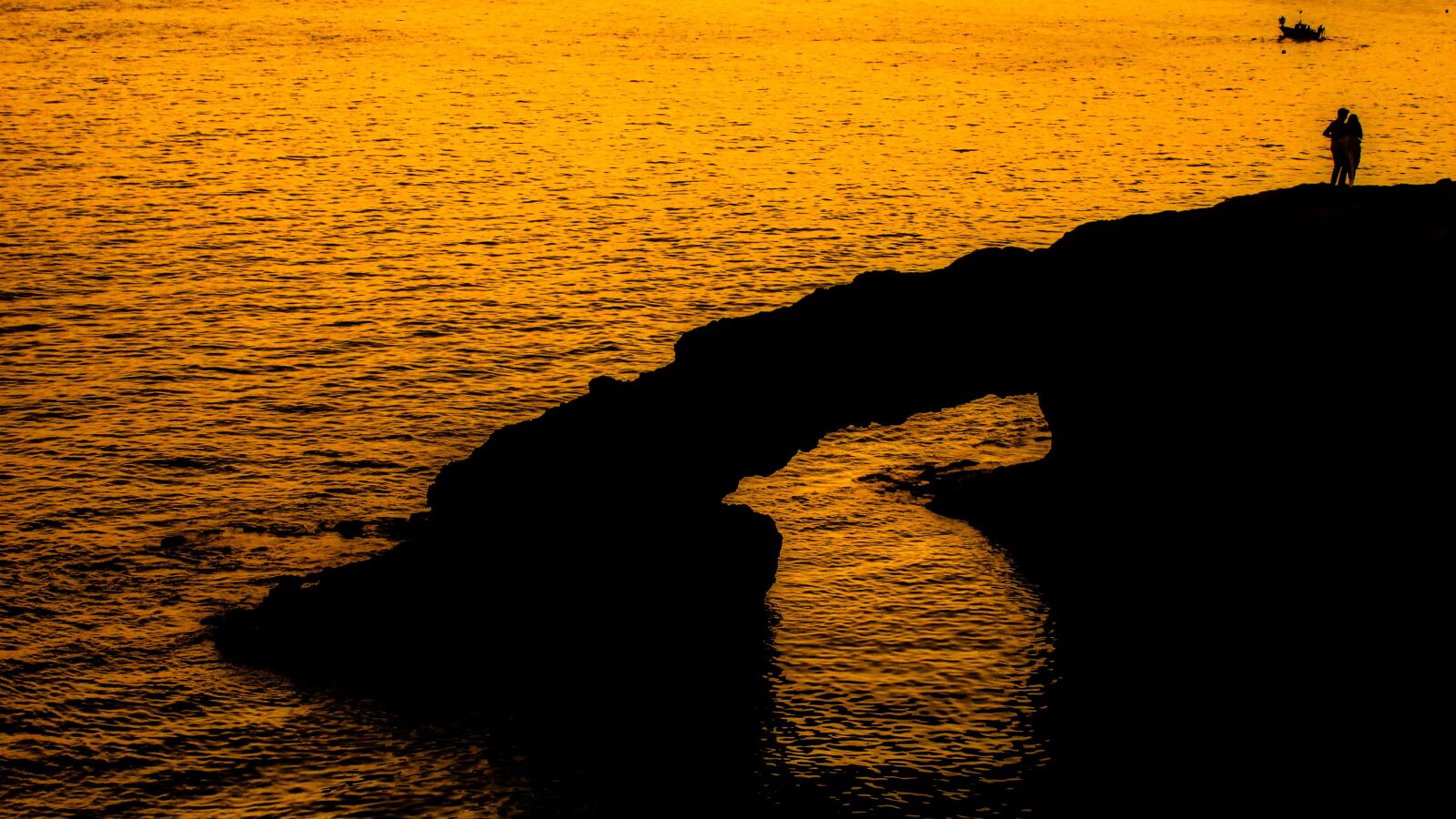Canon PowerShot SX400 IS sample photo. Rock, sunset, sea photography