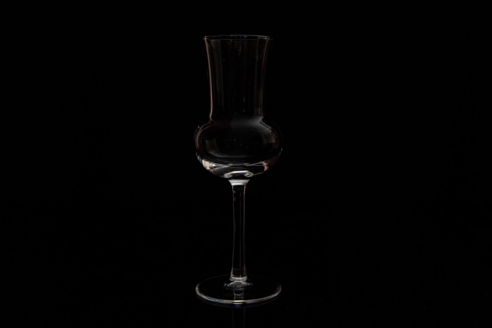 Nikon D750 sample photo. Dark, glass, wine photography