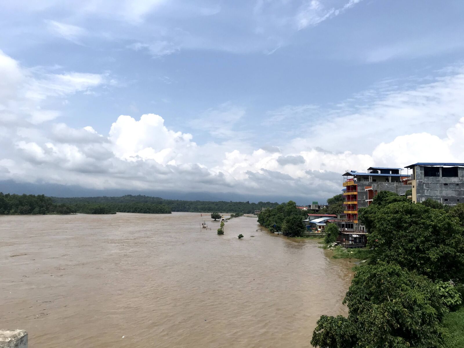 iPhone 7 back camera 3.99mm f/1.8 sample photo. Flood, narayani, river photography
