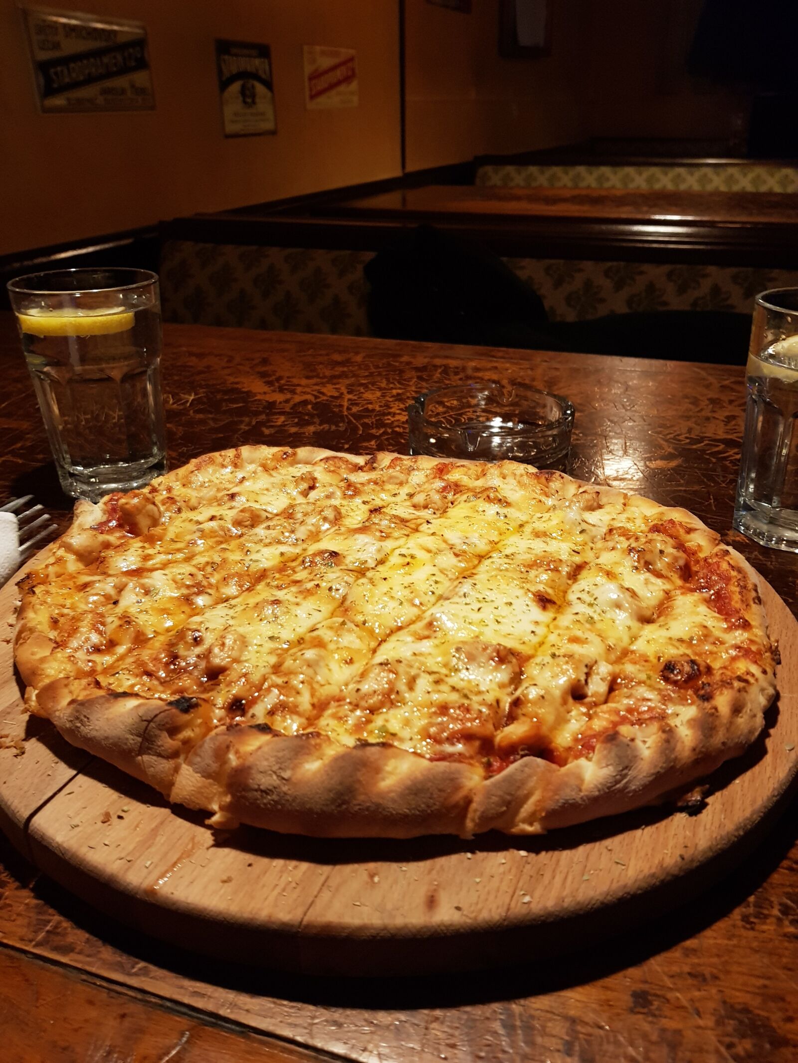Samsung Galaxy S8 sample photo. Pizza, food, pizzeria photography