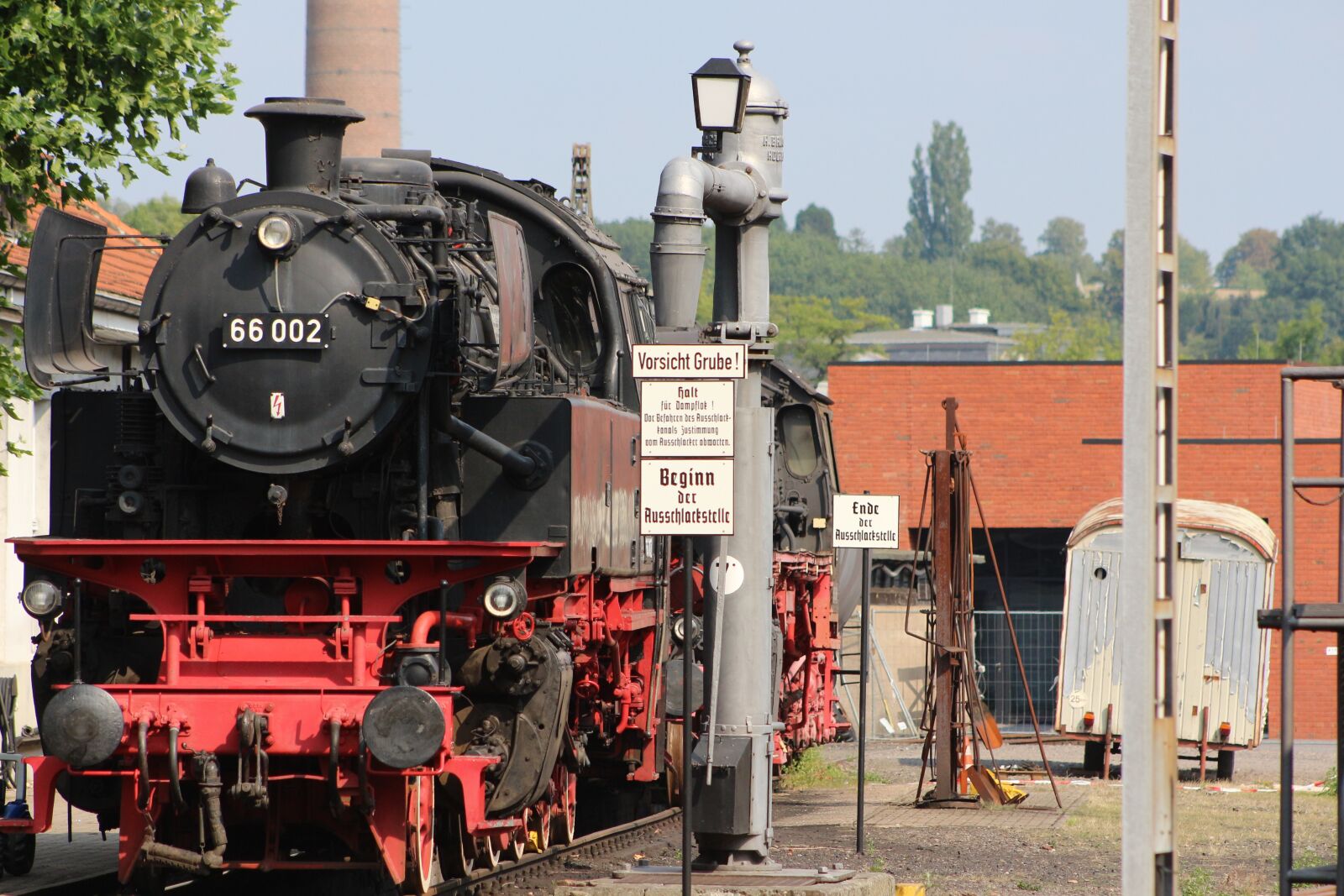 Canon EF75-300mm f/4-5.6 sample photo. Loco, steam locomotive, railway photography