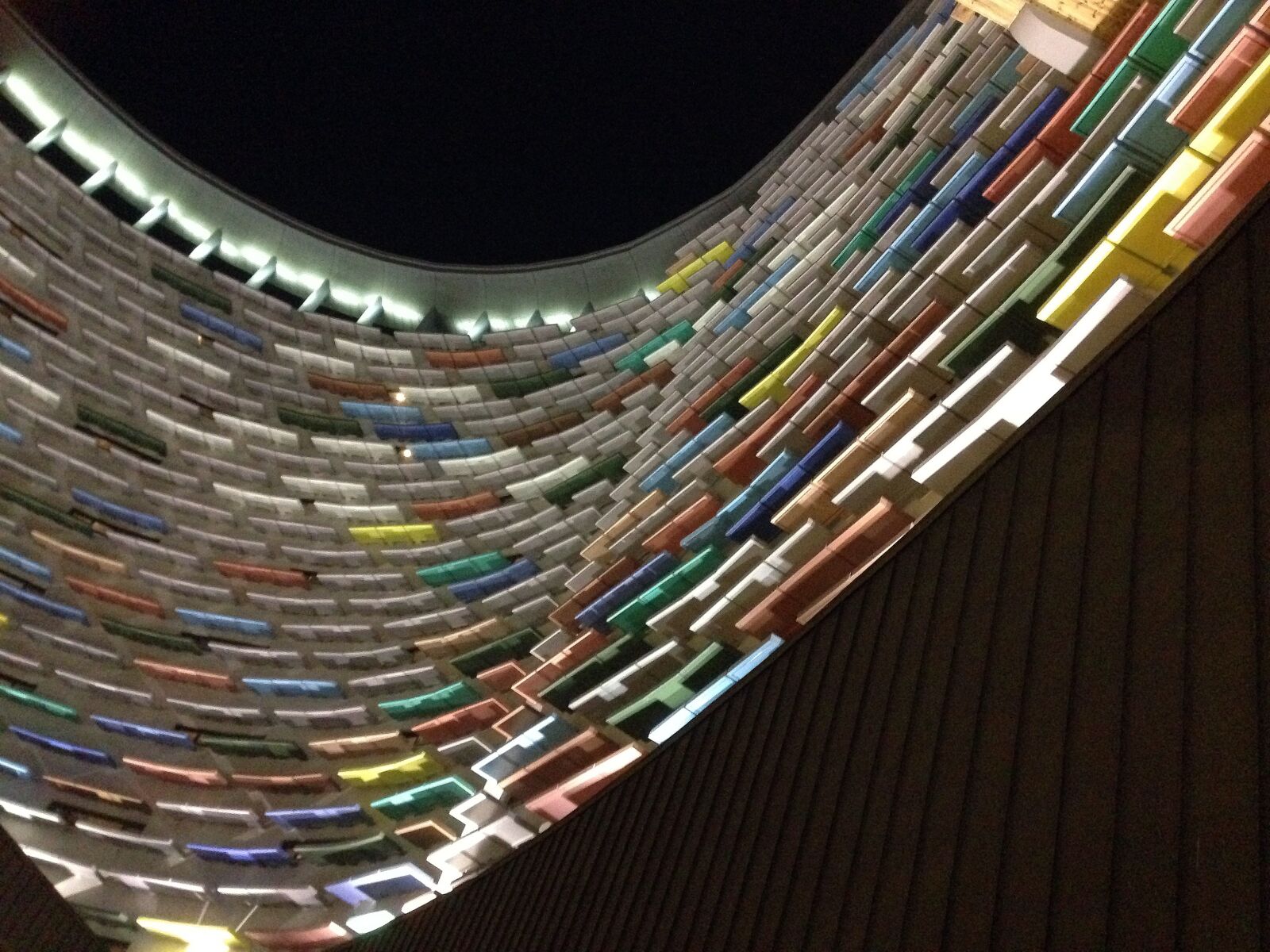 iPhone 5 back camera 4.12mm f/2.4 sample photo. Night view, light, lighting photography