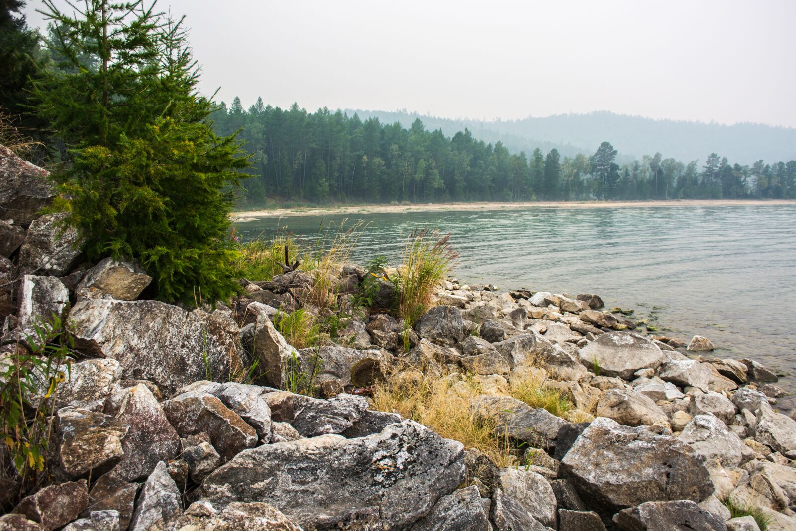 Nikon D5200 sample photo. Landscape, lake, rocks photography