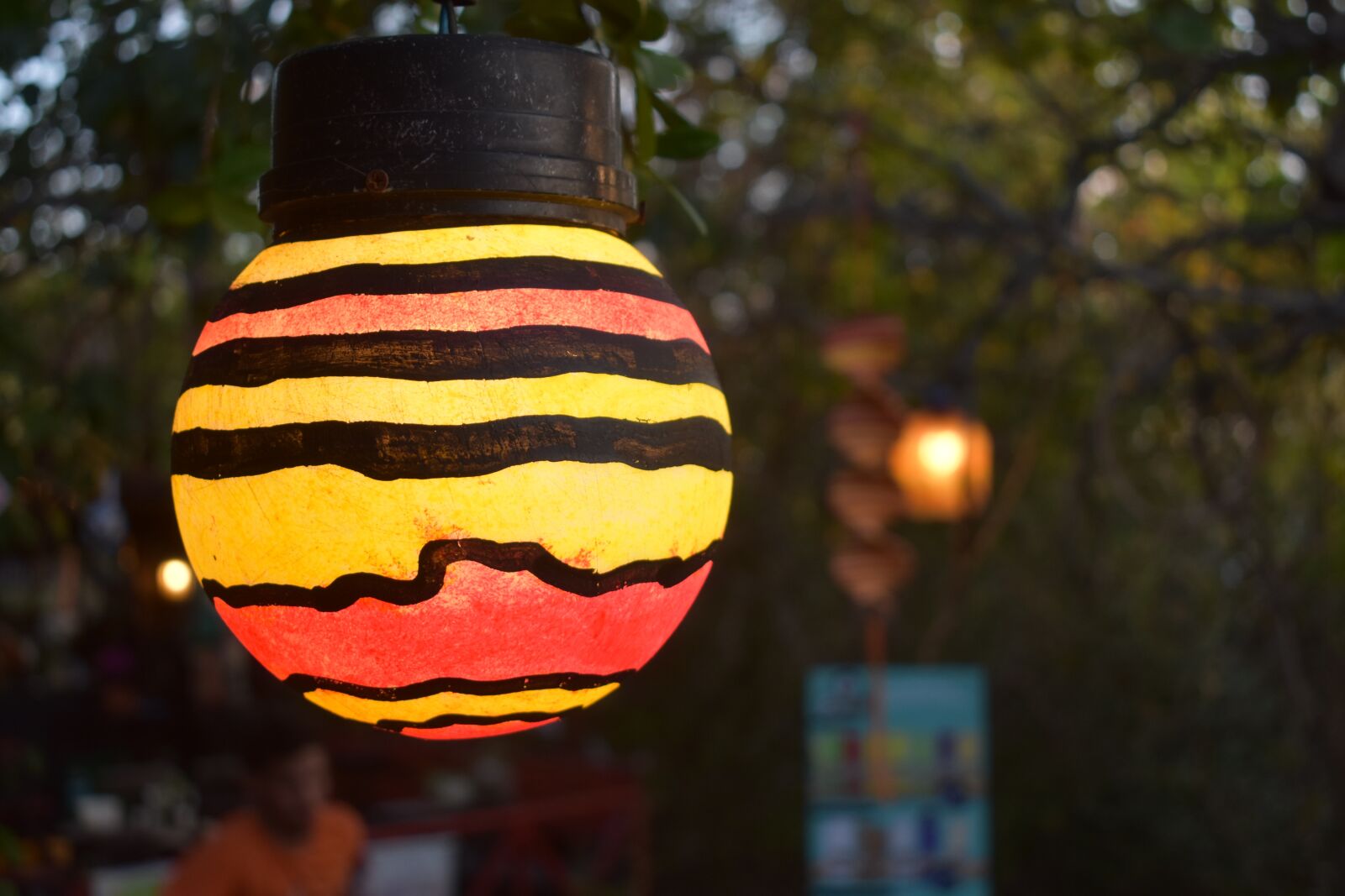Nikon D3400 sample photo. Lamp, painted, open air photography