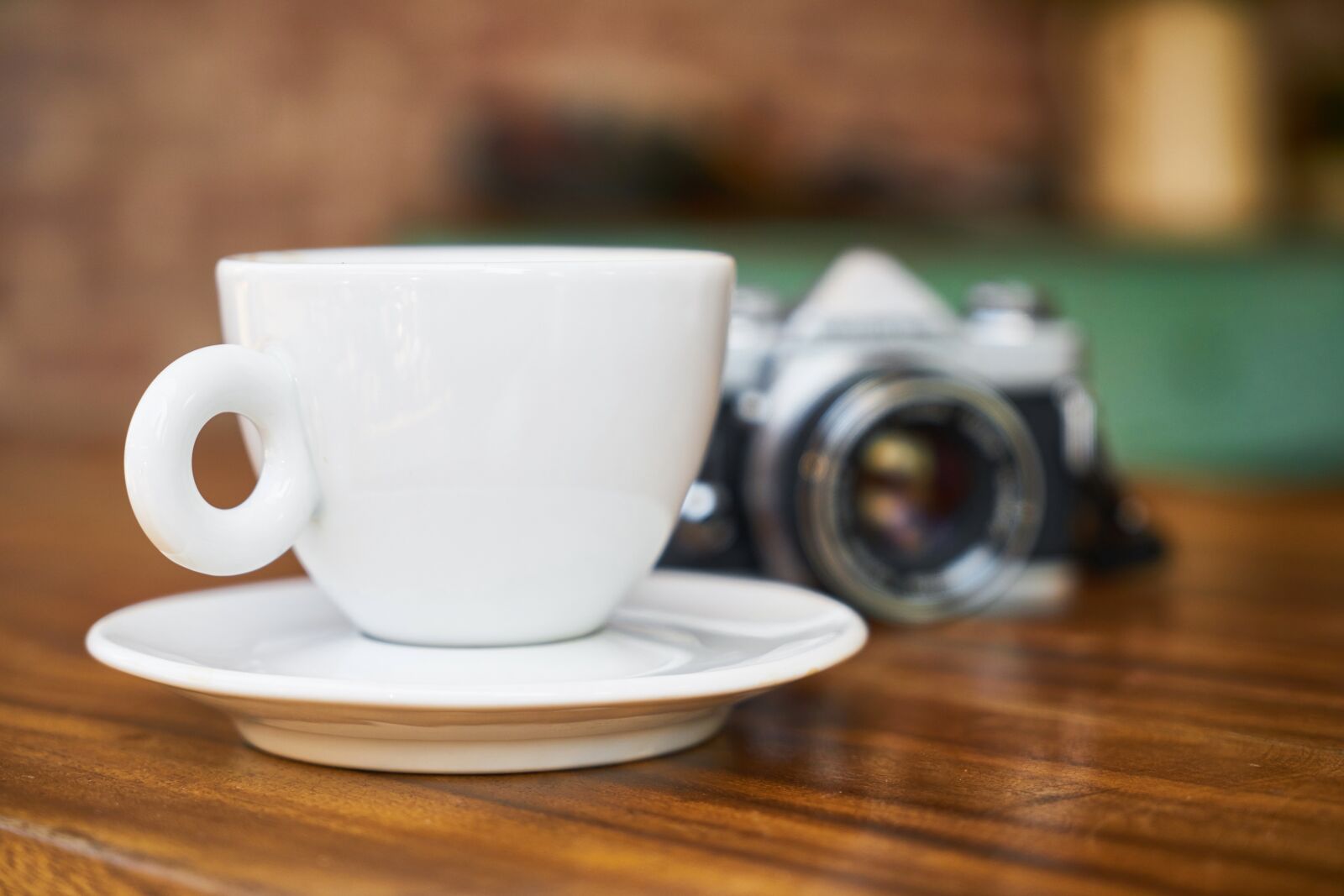 Sony a7R II sample photo. Old, camera, lens photography