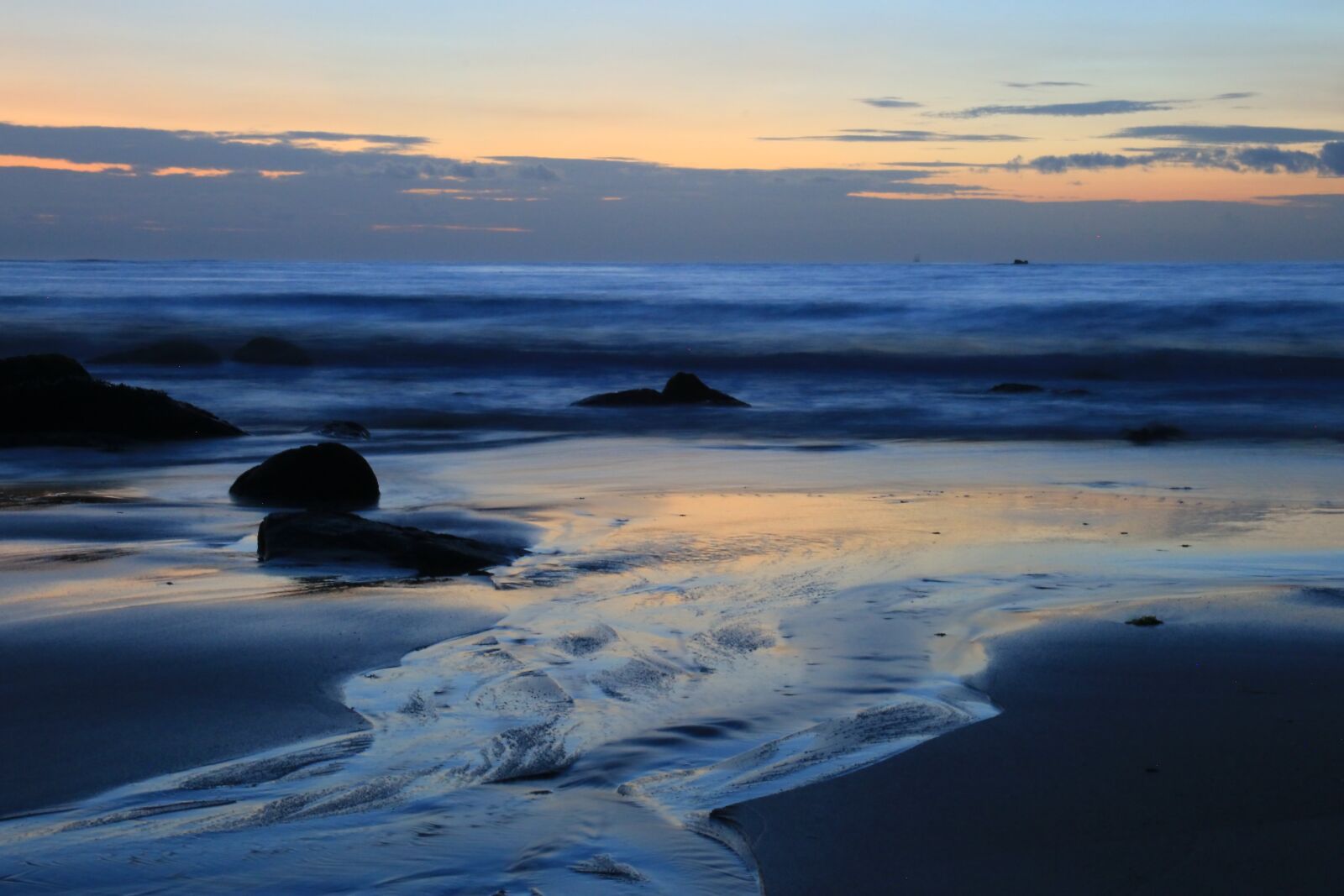 Canon EOS 70D sample photo. Long exposure, ocean, coast photography