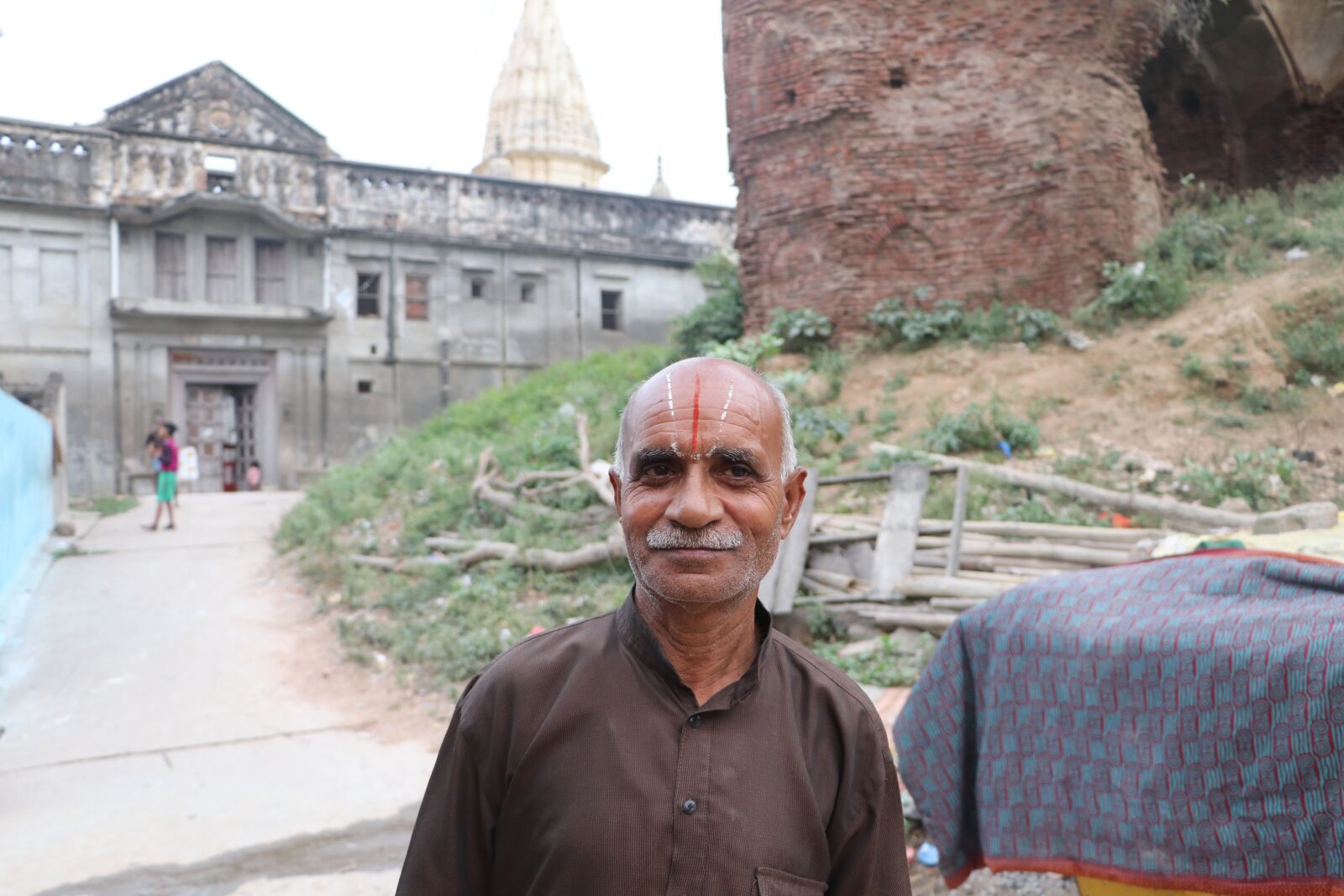 Canon EF-S 18-135mm F3.5-5.6 IS USM sample photo. Hindu, india, ayodhya photography