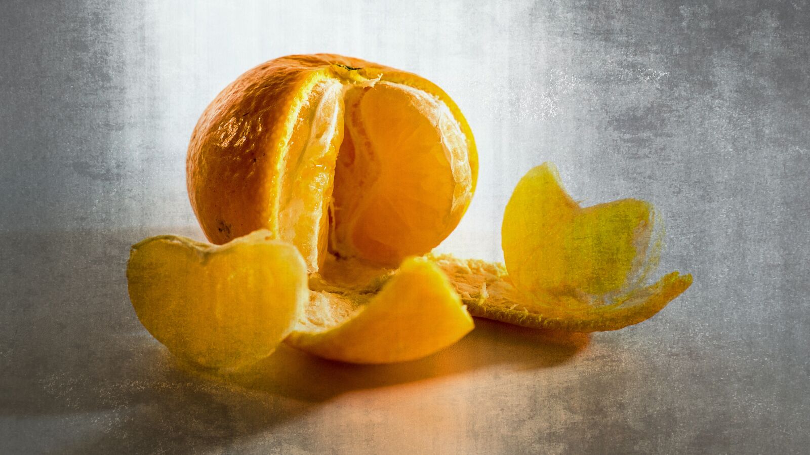 Panasonic Lumix DMC-FZ1000 sample photo. Fruit, clementine, vitamins photography