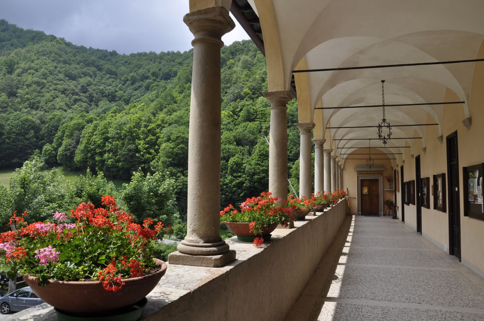 Nikon D5000 sample photo. Porch, architecture, arcade photography