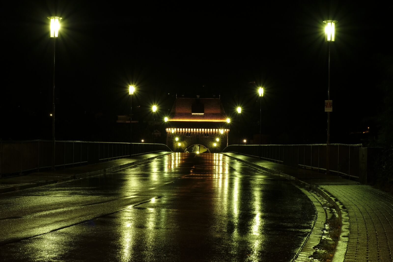 Fujifilm XF 18-55mm F2.8-4 R LM OIS sample photo. Night, dark, darkness photography