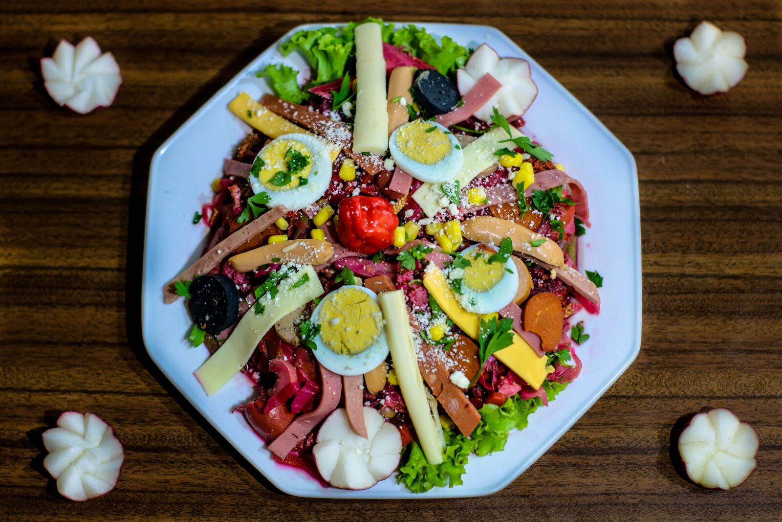 Canon EOS 750D (EOS Rebel T6i / EOS Kiss X8i) sample photo. Fiambre, guatemala, food photography