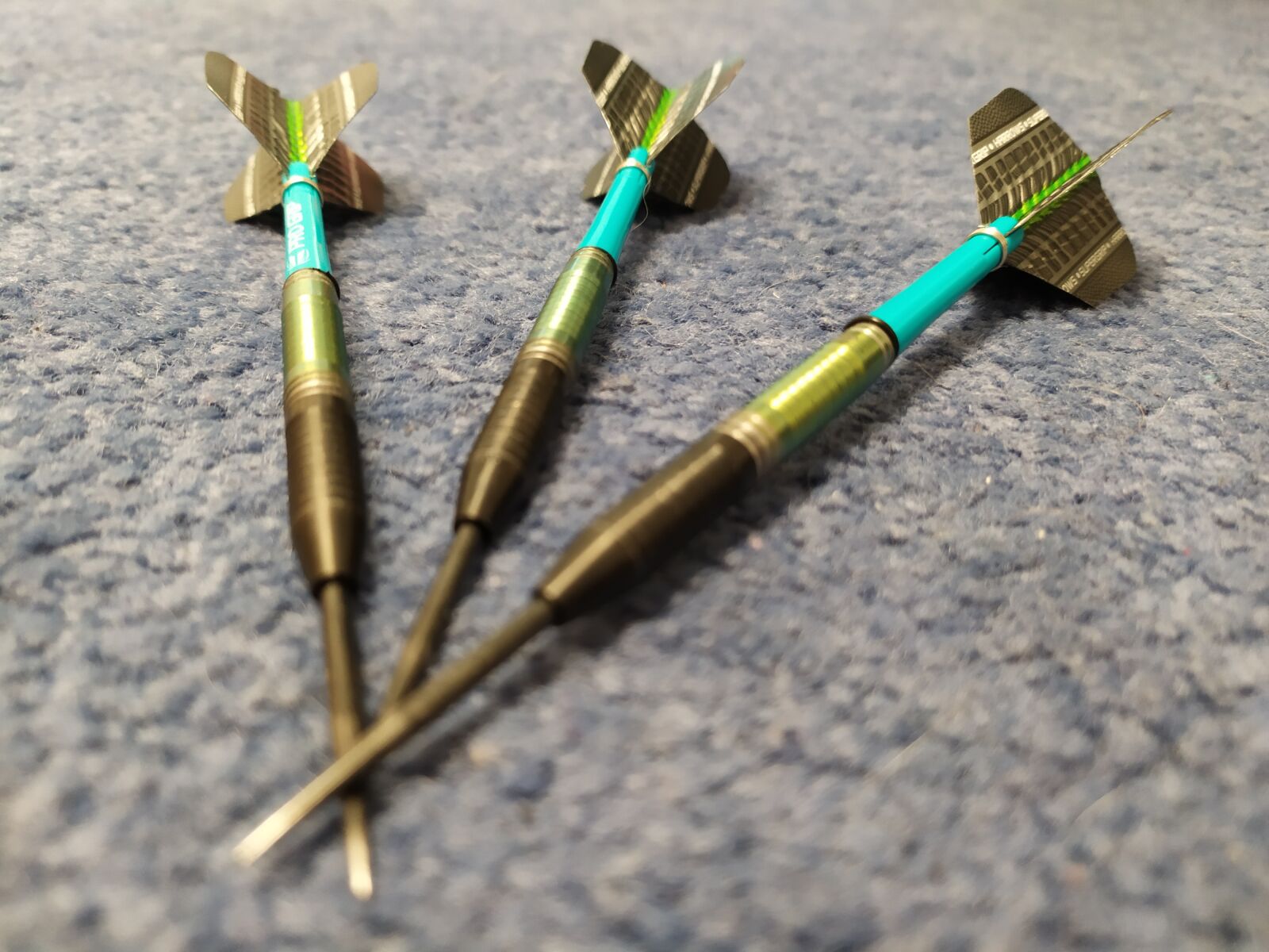 Xiaomi Redmi Note 7 sample photo. Darts, barrel, shaft photography