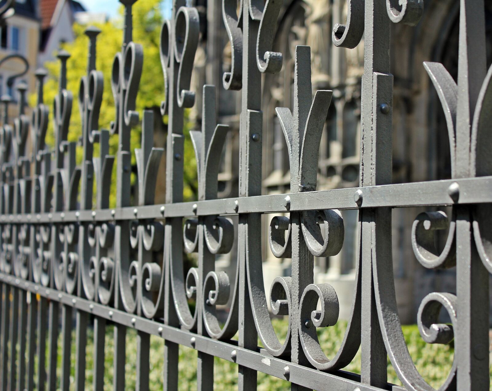 Canon EOS 550D (EOS Rebel T2i / EOS Kiss X4) sample photo. Fence, fencing, fenced photography