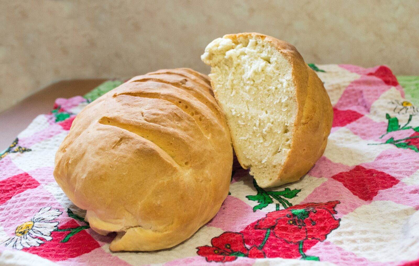 Nikon D3100 sample photo. Bread, towel, table photography