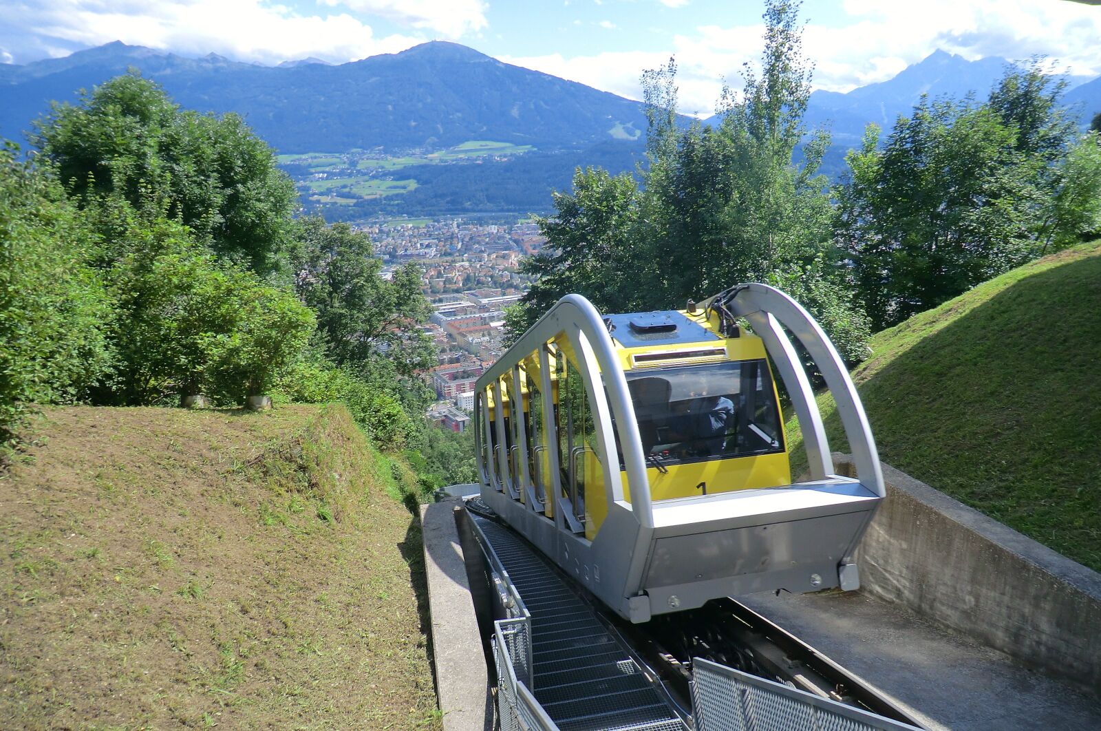CASIO EX-H5 sample photo. Weddings, city, the innsbruck photography