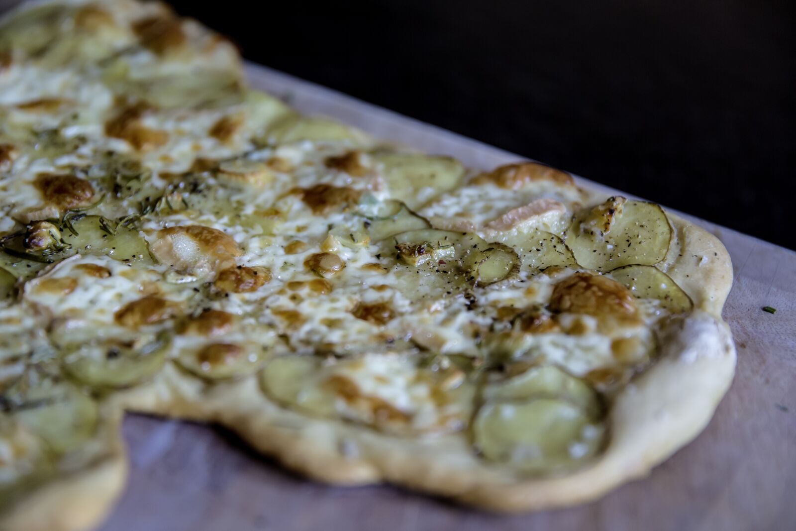 Canon EF 24-70mm F2.8L II USM sample photo. Pizza, potatoes, cheese photography