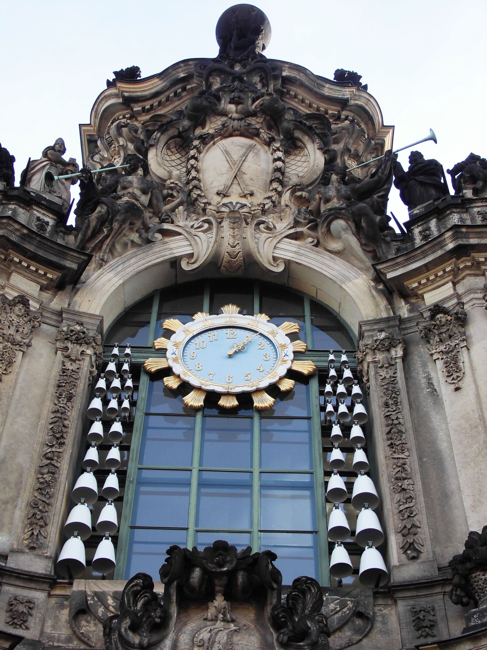 MEDION MD86824 sample photo. Clock, dresden, building photography