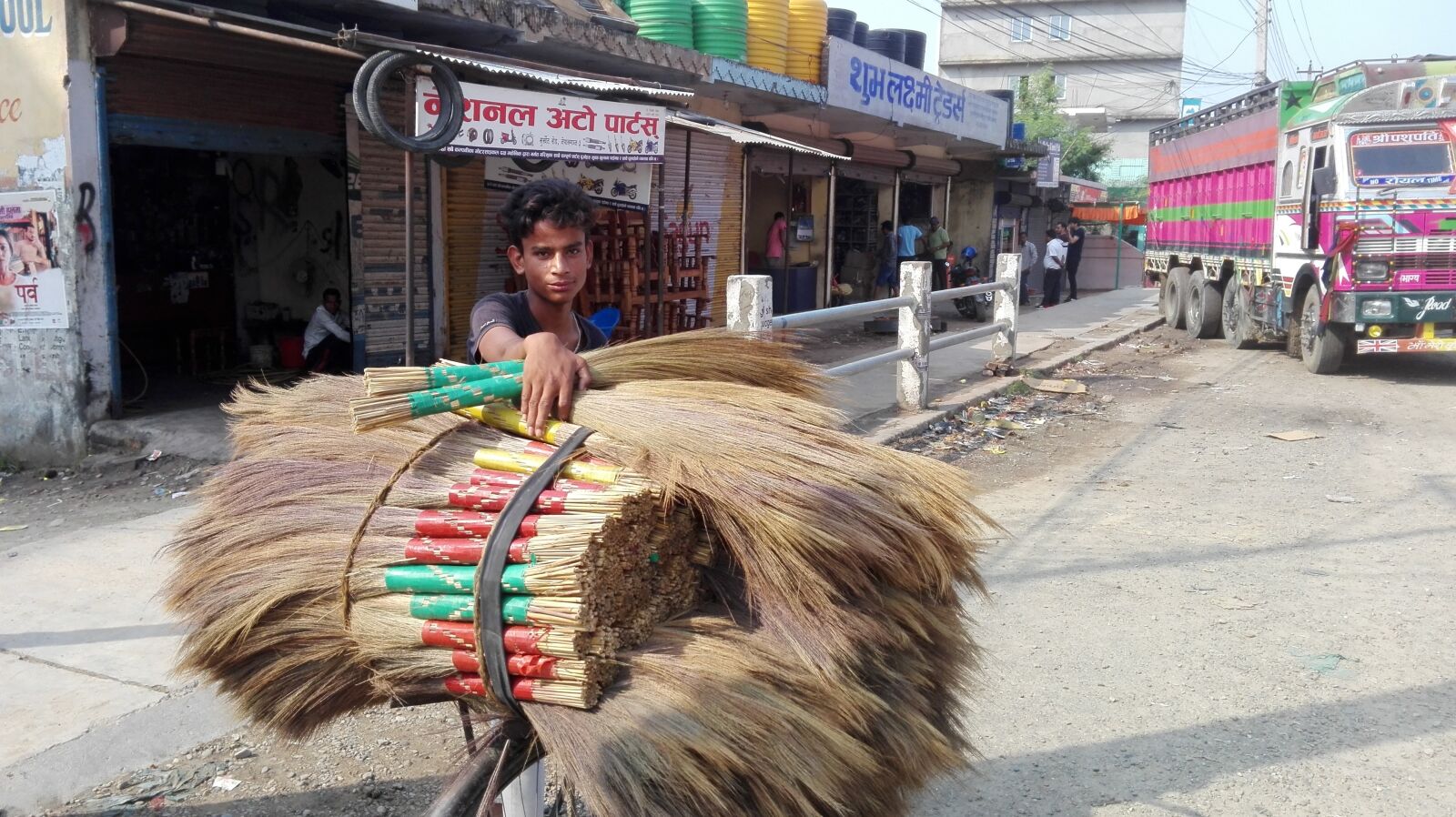 HUAWEI P8 Lite sample photo. Nepal, street, boy photography