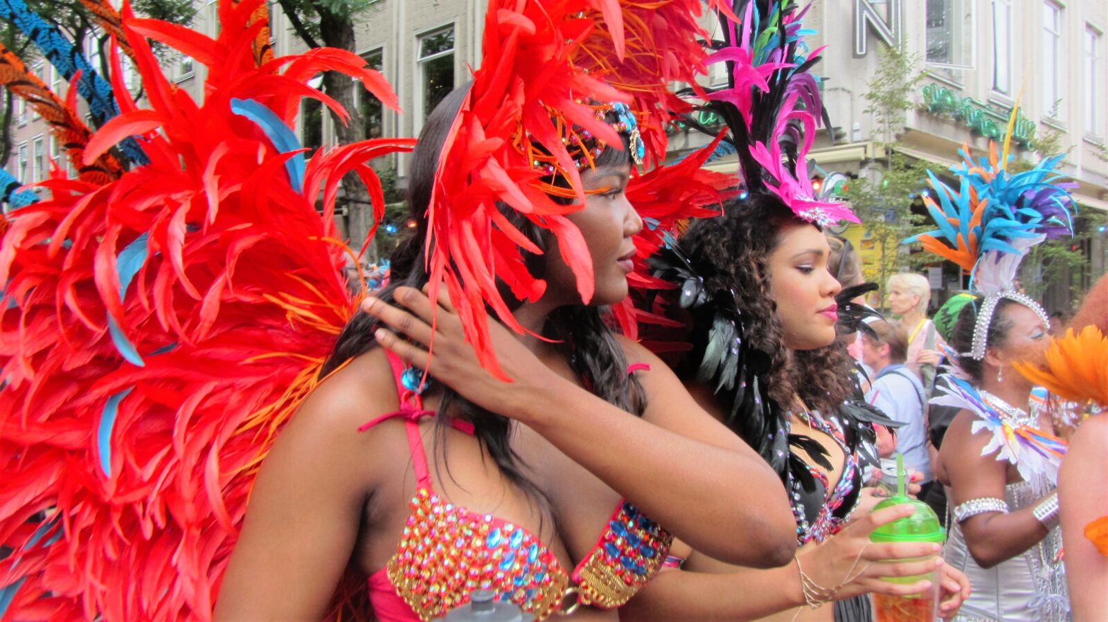 Canon PowerShot SX220 HS sample photo. Party, carnival, happy photography