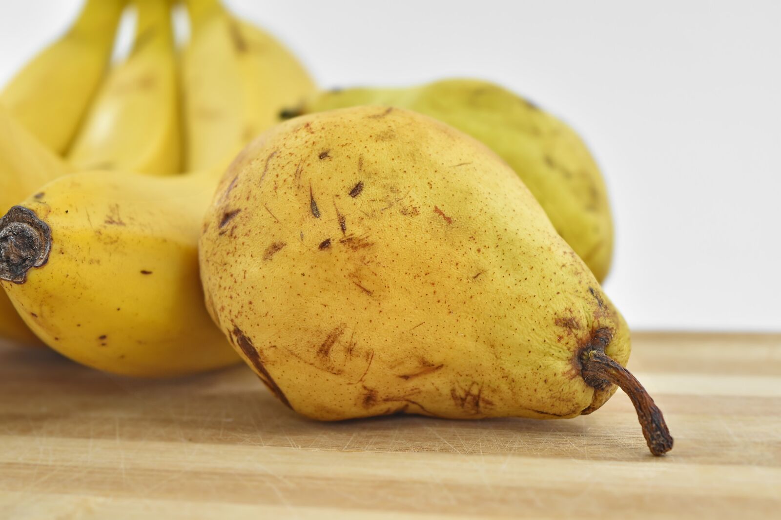 Nikon D5500 sample photo. Banana, organic, pear, tropical photography