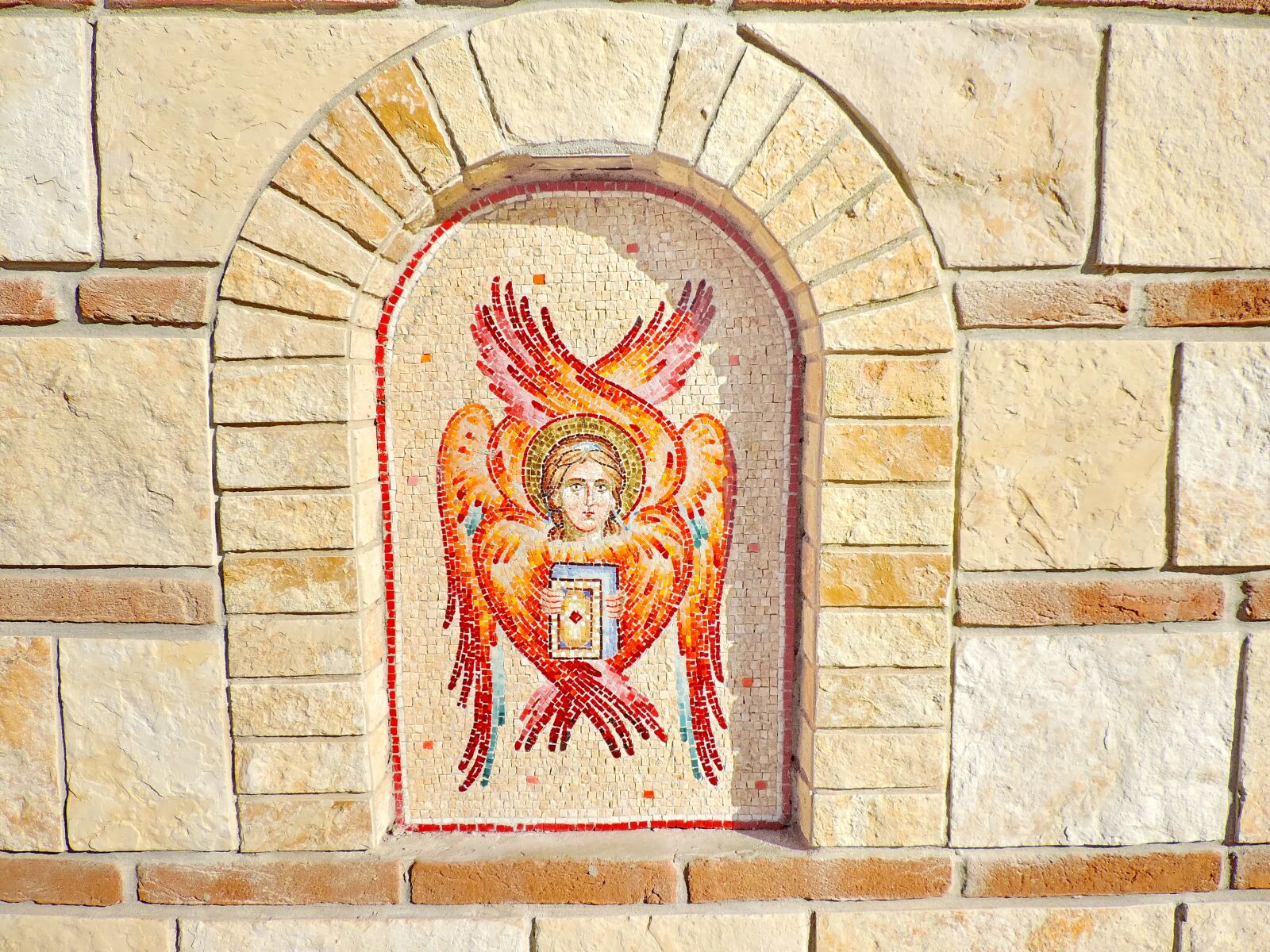 Nikon Coolpix P520 sample photo. Angel, fire, wall, tile photography