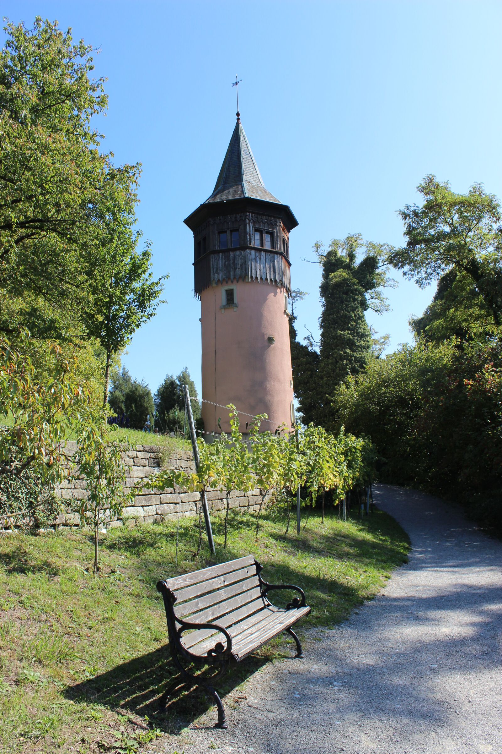 Canon EOS 600D (Rebel EOS T3i / EOS Kiss X5) sample photo. Mainau, island, sweden tower photography