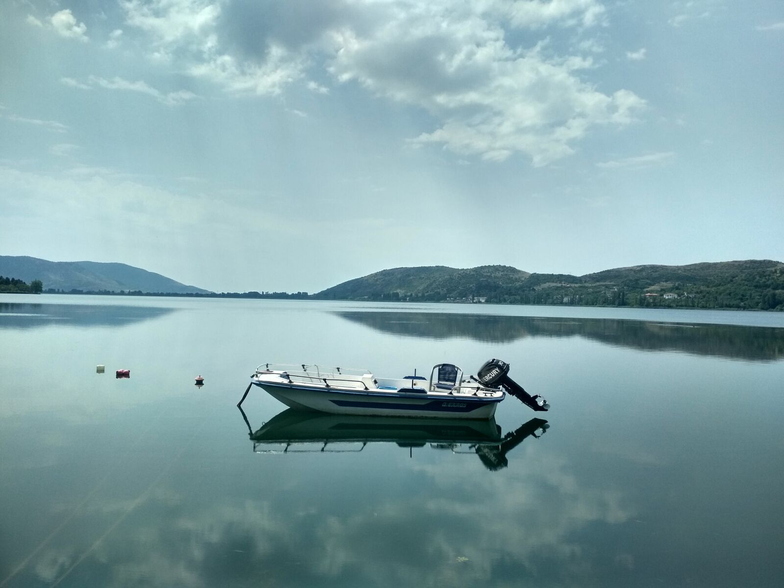 Xiaomi Redmi 4X sample photo. Lake, boat, water photography