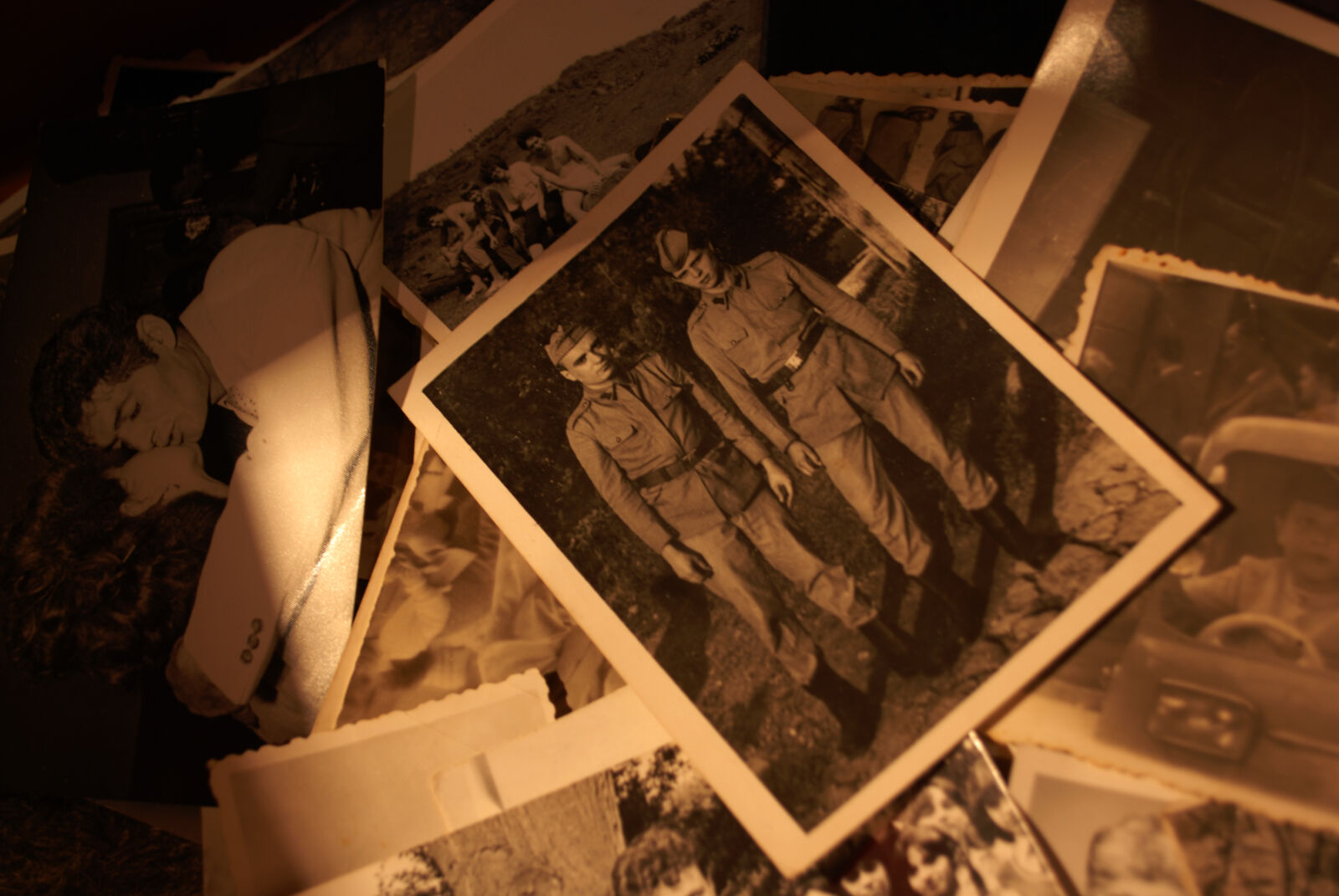 Nikon D80 sample photo. Negative, photo, of, 2, soldiers photography