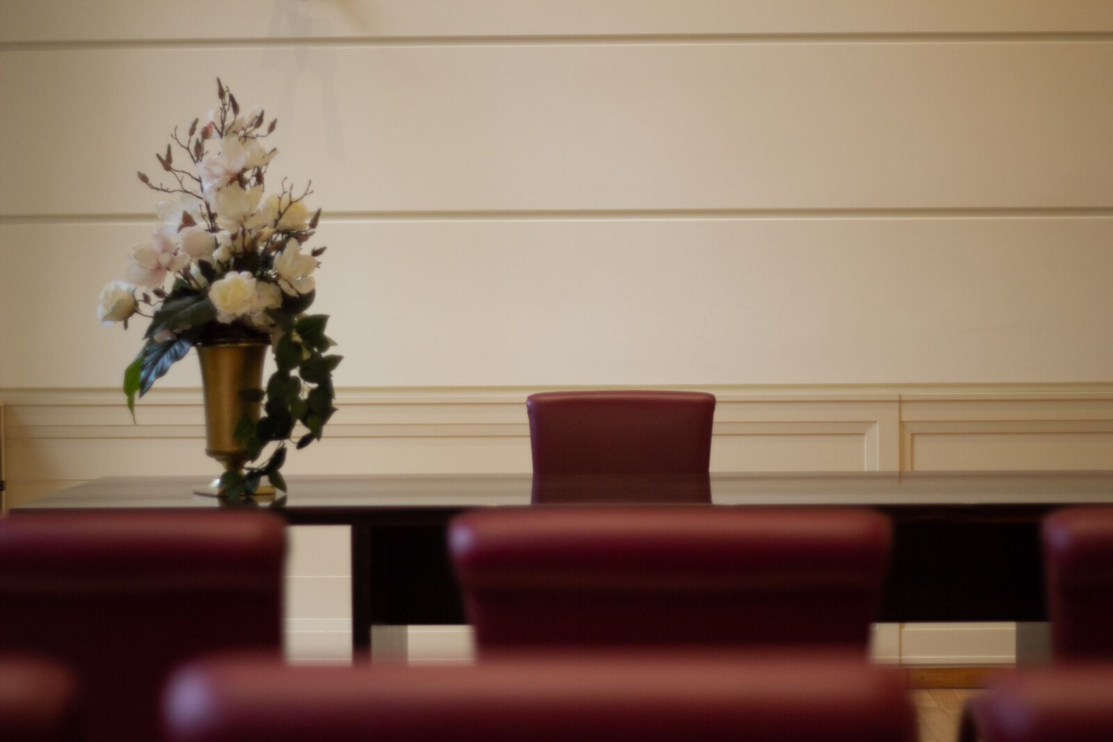 Canon EOS 60D + Canon EF 50mm F1.8 II sample photo. Registry office, wedding, flowers photography
