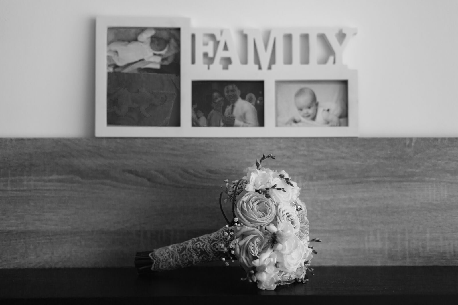 Canon EF 50mm F1.4 USM sample photo. Wedding, flowers, bouquet photography