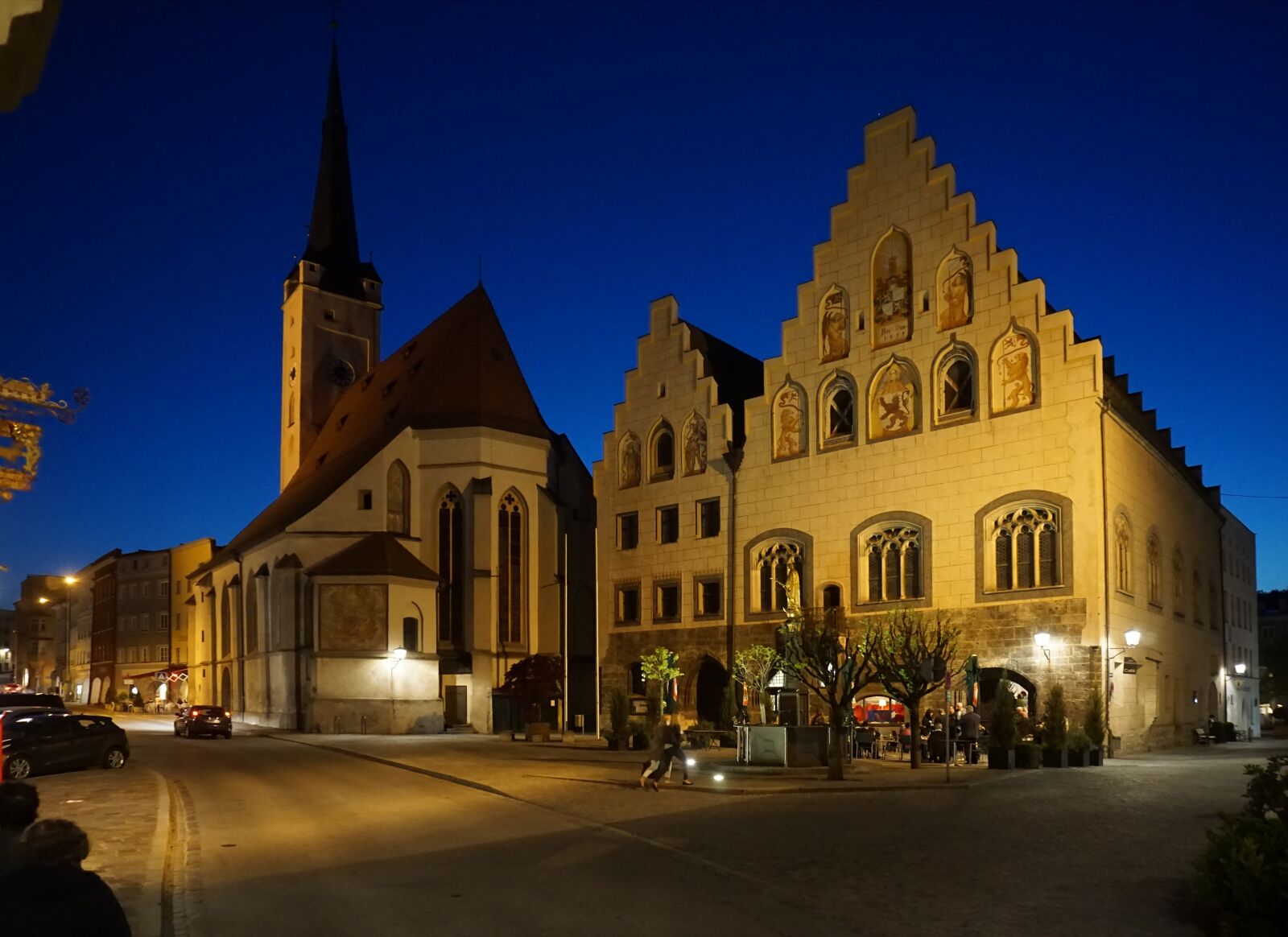Sony E 16-50mm F3.5-5.6 PZ OSS sample photo. Architecture, travel, church photography