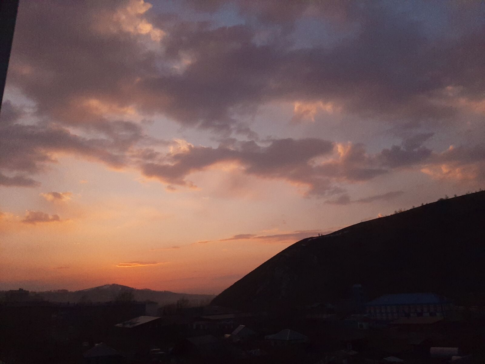 Samsung SM-A307FN sample photo. Sky, clouds, cover photography
