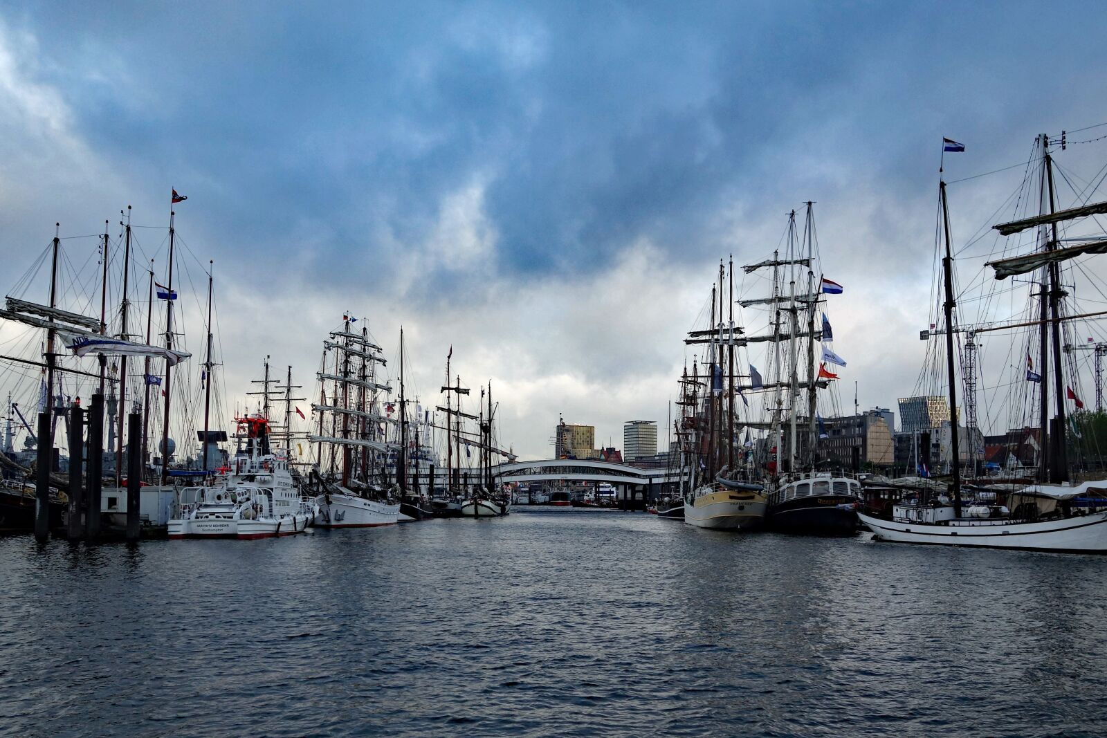 Sony Cyber-shot DSC-RX100 II sample photo. Hamburg, port, ship photography
